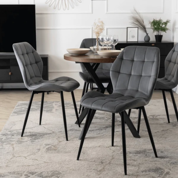 Set masă DORIAN 80-160 cm stejar rustic/negru și 4 scaune LUCKY gri — MOBILA